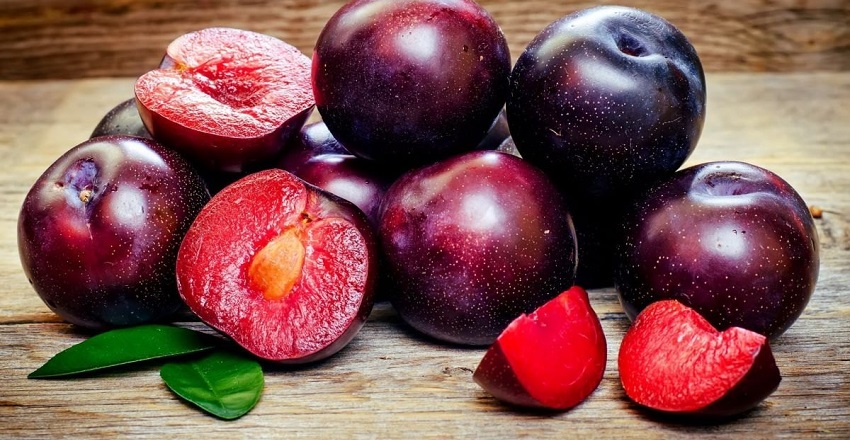 The Power of Plums: For Health & Glowing Skin